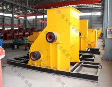 大型雙粉碎機(jī)采用高端技術(shù)穩(wěn)站于市場核心